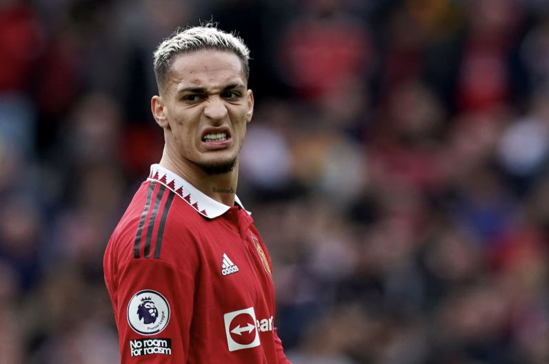 😨盘点五大联赛高价水货引援：皇萨多次被坑，切尔西曼联当仁不让