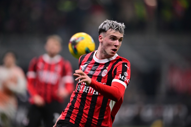 开云APP-莫雷托:那不勒斯曾2500万欧求购&4队想租借,米兰不放A-希门尼斯