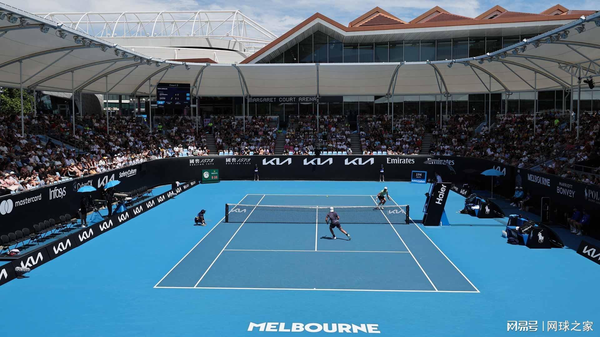 开云-又是一年澳网超高温？今年首例球童中暑晕倒情况出现