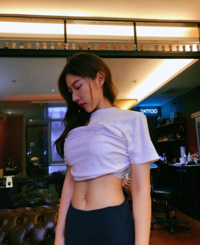 kaiyun-【早报】梅西将降薪50%续约巴萨5年，首季年薪2000万